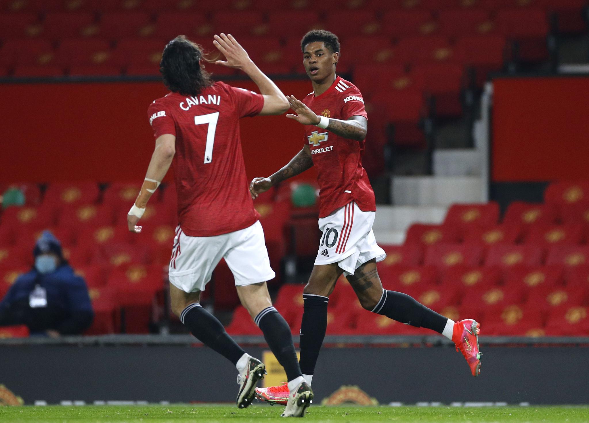 而赛场内外 而赛场内外